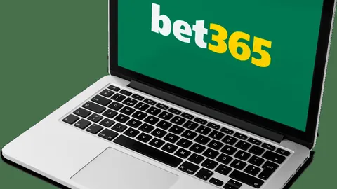 港超足球队获百万赞助，推出限量版球员充电宝，足协力挺新教练：表现出色！